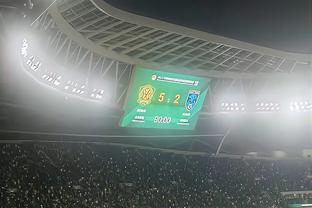 半场-奥斯梅恩破门波利塔诺造乌龙 那不勒斯2-0领先布拉加